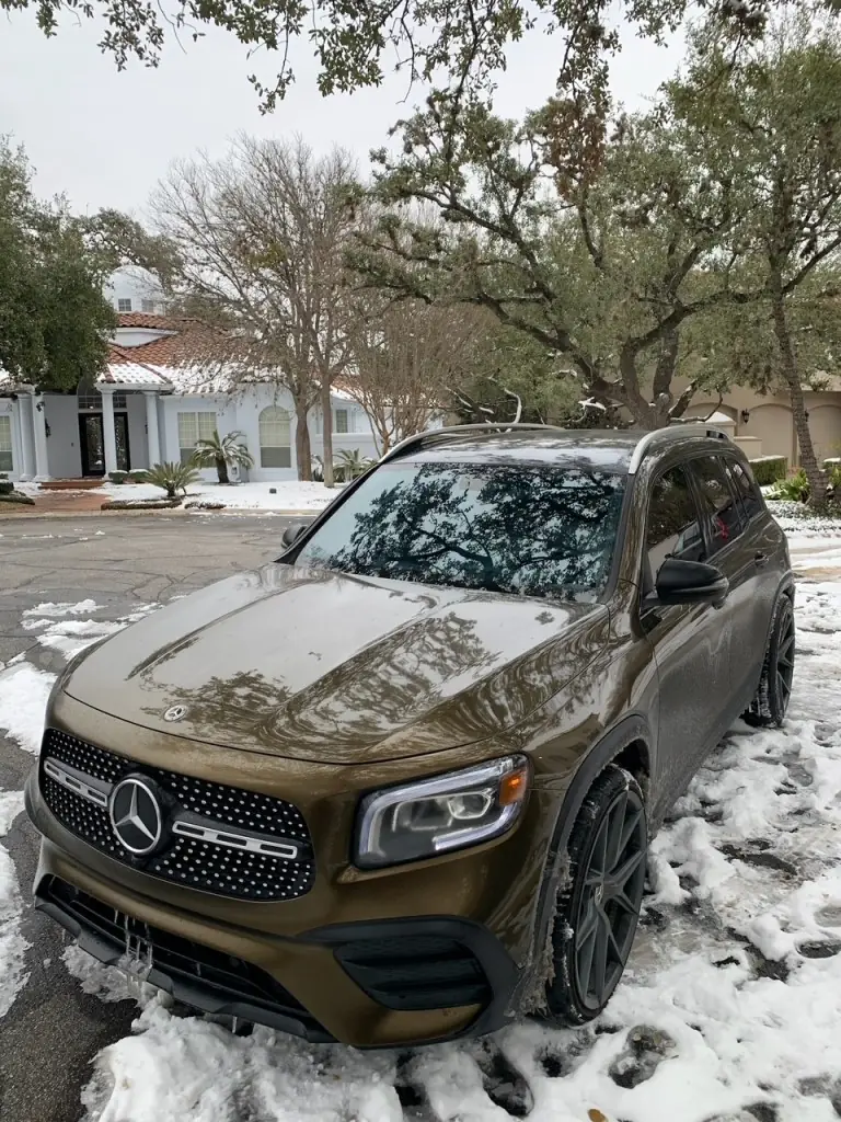 Bronze Mercedes GLB colour change